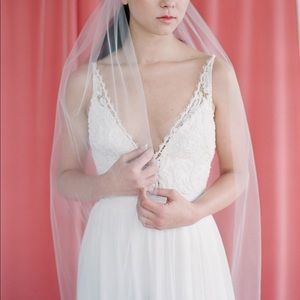 Truvelle Classic Veil